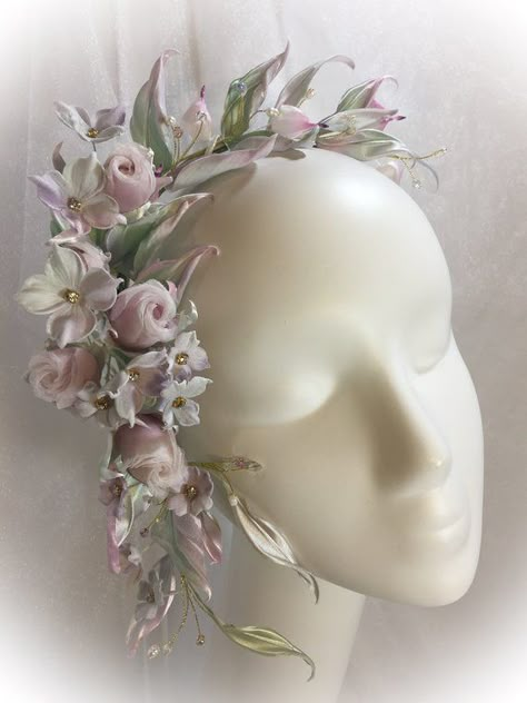 Flower Headdress Floral Headpiece, Dried Floral Headpiece, Floral Tiara Flower Headbands, Flower Tiara Floral Headpiece, Floral Headshots, Headpiece Flowers, Wedding Sculpture, Flower Head Piece, Handmade Headpiece