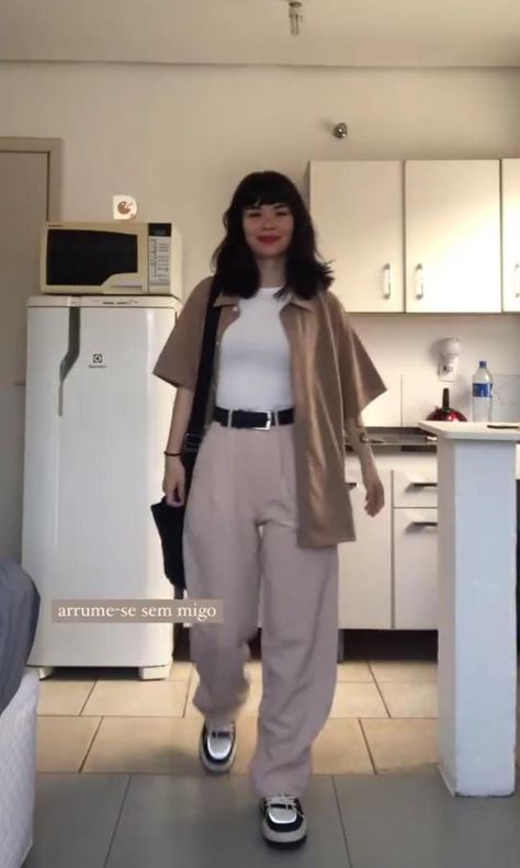 Round Stomach Outfits, Smart Casual Gen Z, Asian Summer Outfits, Outfit Inspo School, Brandy Melville Aesthetic, Look Office, Trendy Outfit Ideas, Winter Inspo, Stylish Work Attire