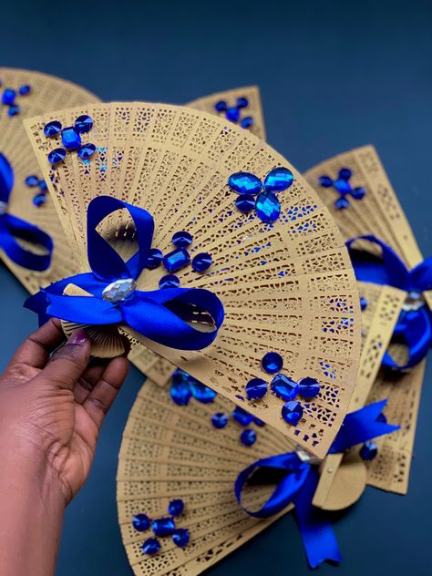 Bridal Fans, Hand Fans Diy, Kente Dresses, Bridal Fan, Hand Fans For Wedding, Mens Beaded Necklaces, Kente Dress, African Print Dress Ankara, Feather Fan