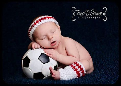 Newborn Basketball headband with tube sock leg by ThePoseyPatch Newborn Football, Soccer Baby, Baby Sweats, Foto Newborn, Basketball Baby, Newborn Photography Boy, Baby Boy Photography, Sports Baby, Crochet Baby Boy