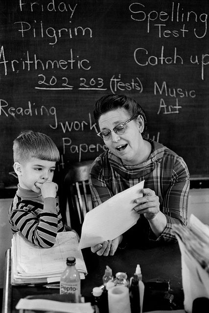 +~+~ Vintage Photograph ~+~+  One room school teacher ~ Kansas. Country School, Old School House, School Daze, Vintage School, Foto Art, School Classroom, Magazine Photography, Vintage Pictures, Vintage Photographs