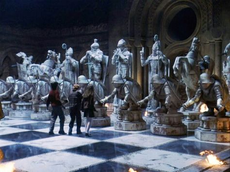 Harry potter chessboard scene Harry Potter Chess Board, Harry Potter Chess Set, Harry Potter Chess, Wizard Chess, Chess Tactics, Harry Potter Wizard, The Sorcerer's Stone, Harry Potter Film, Harry Potter Love