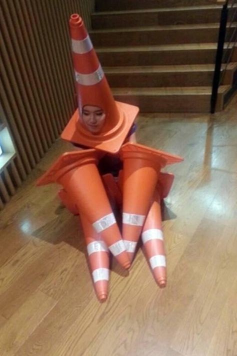 Definitely a cone head! Cone Head, Traffic Cone, Photos Funny, Memes Lol, Patrick Star, Funny Profile, Funny Profile Pictures, Funny Photos, Funny Cute