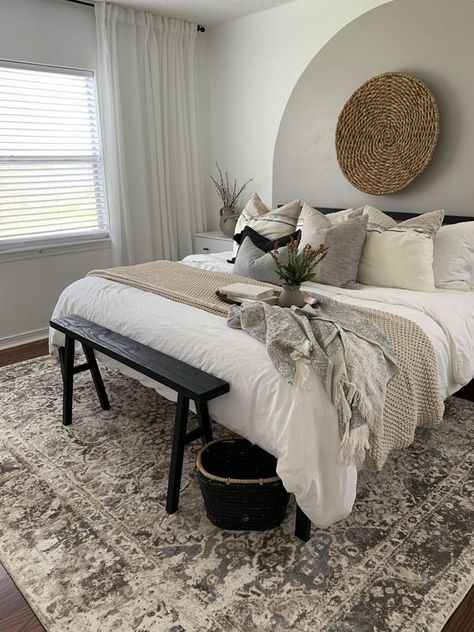 Master Bedrooms Dark Bedframe, Charcoal Bedframe Room Ideas, Grey Bed Frame Bedroom Ideas Boho, Grey Tan And White Bedroom, Gray White And Brown Bedroom, Bedding For Dark Grey Headboard, Gray And Tan Bedroom Ideas, Grey And Nude Bedroom, Charcoal Bed Frame Bedroom Ideas