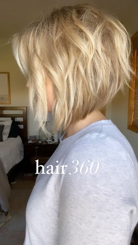 Round Brush Hair Dryer, Back Of Bob Haircut, Short Hair Dos, Hair 360, Round Hair Brush, Easy Hairdos, Edgy Haircuts, Medium Bob Hairstyles, Hair Frizz