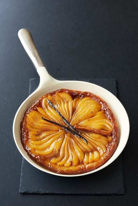 Pear Tarte Tatin Pear Tarte Tatin Recipe, Pear Recipes Dessert, Pear Tatin, November Inspiration, Pear Tarte, Pear Tart Recipe, Baileys Ice Cream, Pear Tarte Tatin, Tarte Tartin