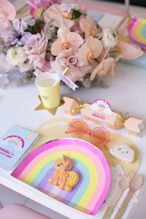 Pony Birthday Party Ideas, Magic Birthday Party, Something White, Magic Birthday, My Little Pony Birthday Party, Pony Birthday Party, Little Pony Birthday Party, My Little Pony Party, Horse Party