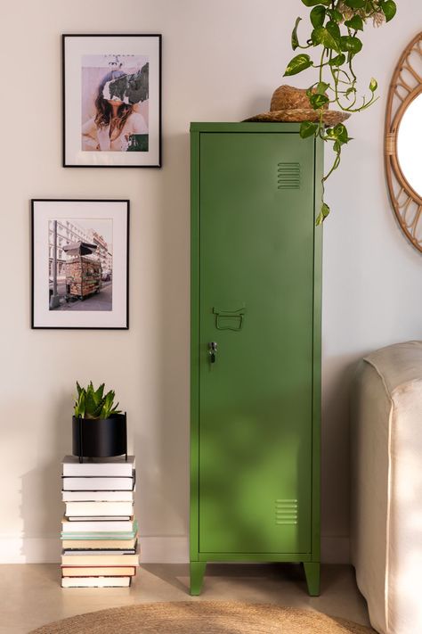 Armoire Design, Industrial Pipe Furniture, Living Room Types, Diy Interior Decor, Metal Lockers, Deco Boheme, Cute Bedroom Decor, Bedroom Layouts, Room Makeover Inspiration