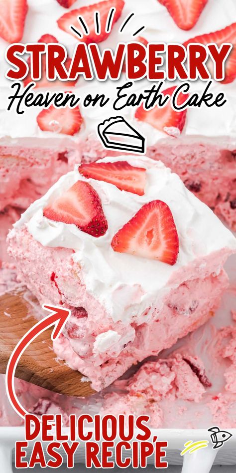 This heavenly strawberry angel food cake features light and fluffy cake layered with creamy strawberry mousse and bursts of sweet berries. Heaven On Earth Cake, Strawberry Heaven, Strawberry Angel Food Cake, Angel Food Cake Desserts, Earth Cake, Angel Food Cake Mix Recipes, Fluff Desserts, Strawberry Dessert Recipes, Jello Desserts