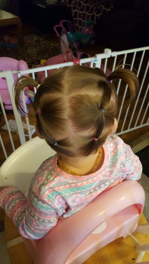 Connected ponies from back, up into pigtails Easy Toddler Hairstyles, Girls Hairdos, Girl Hairdos, Easy Little Girl Hairstyles, Girl Hair Dos, Latest Short Haircuts, Toddler Hairstyles Girl, Peinados Fáciles Para Cabello Corto