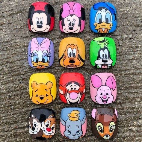 Cartoon Nail Ideas, Nail Design Cartoon, Cartoons Nails, Cartoon Step By Step, Nail Art Cartoon, Beginner Nail Designs, Disney Nail Art, Cartoon Nail Designs, Cartoon Nail Art