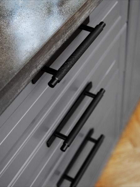 Black handles • kitchen counter accessories • hardware for cabinets • #blackhardware #kitchenhardware #furnipart Black Kitchen Handles, Black Cabinet Handles, Elegant Doors, Ceramic Sinks, Black Door, Black Handles, Kitchen Hardware, Grey Cabinets, Furniture Knobs