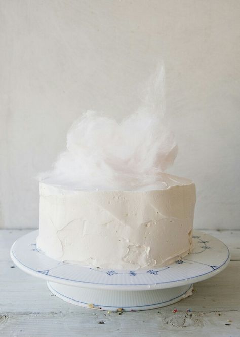 Cotton Candy Cake Topper, Cotton Candy On Cake, Cotton Candy For Birthday Party, Cotton Candy Cloud Cake, Cotton Candy Cake Decoration, Fairy Floss Cake, Candy Floss Cake, Cloud Cake Ideas, Cloud Theme Cake