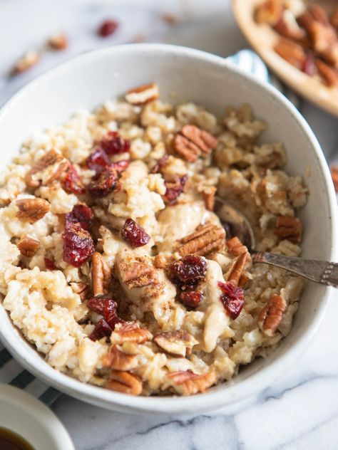 High Protein Oatmeal, Egg White Oatmeal, Protein French Toast, Egg Benefits, Oatmeal Cranberry Cookies, Healthy Egg Breakfast, Protein Oatmeal, Breakfast Ingredients, Protein Packed Meals