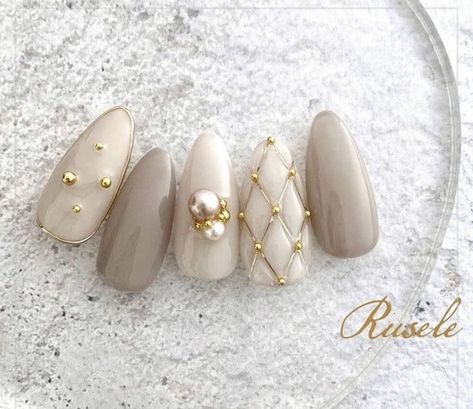 Tato Henna, Minimal Nails Art, Art Deco Nails, Fancy Nails Designs, Edgy Nails, Minimal Nails, Nails Design With Rhinestones, Nail Art Designs Diy, Pretty Gel Nails