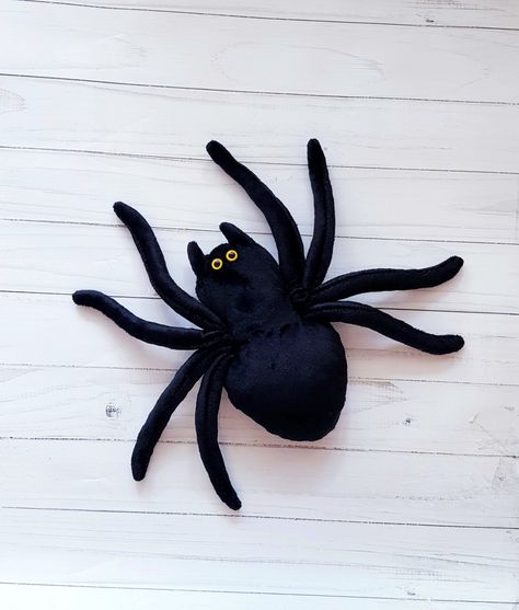 Spider Cute, Halloween Baby Gift, Big Stuffed Animal, Spider Toy, Halloween Spider Decorations, Spider Halloween, Big Plush, Black Spider, Animal Baby Shower