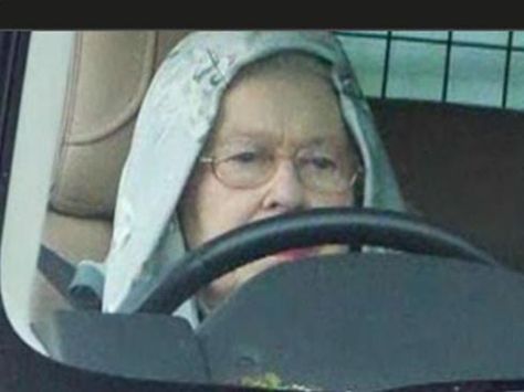 Latest royal photos show queen driving - wearing a hoodie? Show Queen, Music Cover Photos, Playlist Covers Photos, Rainha Elizabeth Ii, Elisabeth Ii, Prince Phillip, Isabel Ii, Queen Of England, Playlist Covers