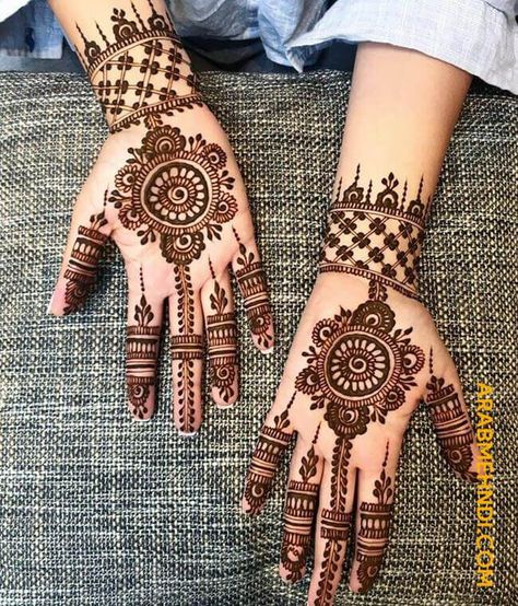 50 Kathmandu Mehndi Design (Henna Design) - January 2020 Simple And Fancy Mehndi Designs, Mehendi Designs For Hands Simple Arabic Easy Henna For Kids, Baby Hand Mehndi Design, Henna 2023, Hand Mehndi Designs Back, Simple Mehndi Designs Front Hand, Motif Henna, Mehandi Designs For Kids, Mehndi Designs Full Hand