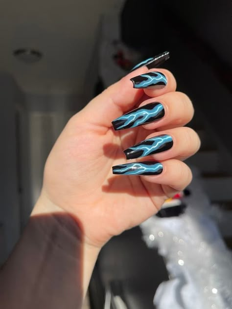 Blue Lightning Nails, Lightning Bolt Nails, Lightning Nails, Sweet 16 Nails, Fake Acrylic Nails, Concert Nails, Acrylic Gel Nails, Nails Neon, Girl Nails