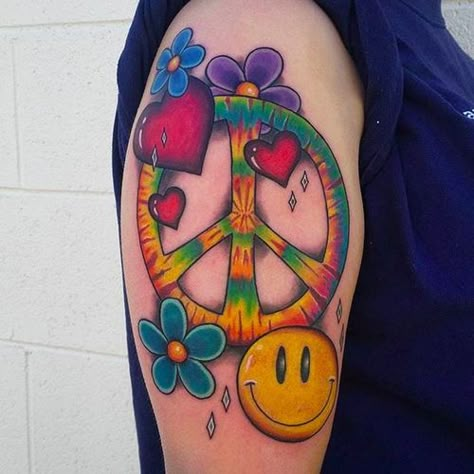 Tattoo uploaded by minerva • Groovy Peace Sign Tattoo by Zac Kinder @Zackindertattoos #Zackindertattoos #Peace #PeaceSign #PeaceSignTattoo • 95916 • Tattoodo Hippie Flower Tattoos, Peace Sign Tattoo, Heart Peace Sign, Peace Sign Tattoos, Peace Tattoos, Hippie Tattoo, Sign Tattoo, Rainbow Tattoos, Peace Sign Art