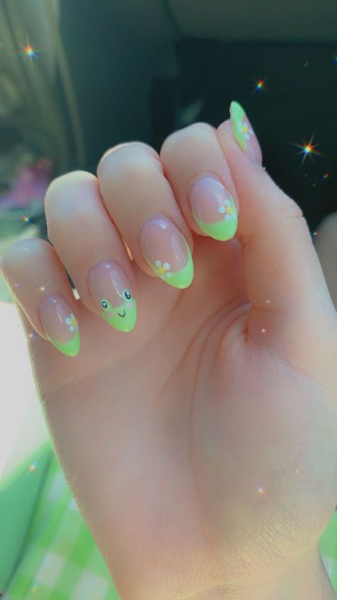 #nails #greennails #frog #cottagecore Frog Nail Ideas, Tiana Inspired Nails, Cute Frog Nails Acrylic, Frog Nails French Tip, Frog Manicure, Frog Gel Nails, Froggy Nails, Frog Tips Nails, Dinosaur Nails