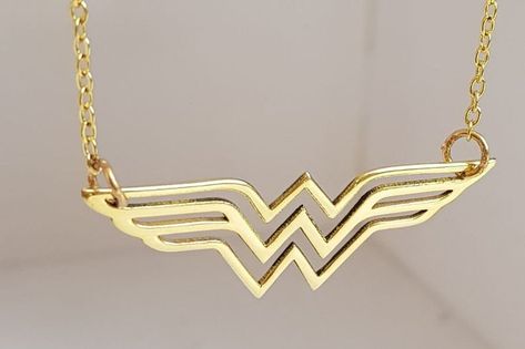 Wonder Woman Necklace, Wonder Woman Jewelry, Woman Necklace, Cheap Silver Rings, Types Of Jewelry, Woman Jewelry, Cleaning Silver Jewelry, Silver Jewellery Indian, Silver Jewelry Design