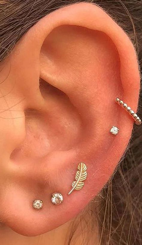 5 Piercings On One Ear, Ear Piercings Ideas, Piercing Snug, Ear Peircings, Double Ear Piercings, Piercing Conch, Multiple Ear Piercing, Faux Piercing, Silver Bar Earrings