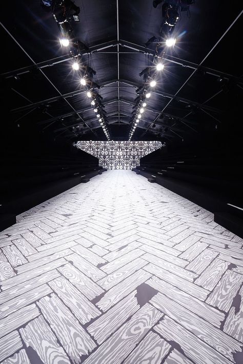 Runway Lighting, Fashion Show Runway Stage, Runway Stage, Runway Aesthetic, Fashion Show Design, Catwalk Design, Podium Design, Directed By, Spring Carnival