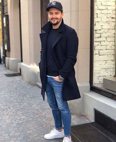 Black Topcoat Outfit Men, Black Peacoat Men, Navy Coat Outfit Men, Jeans Outfit Winter Men, Blue Coat Outfit Men, Blue Jeans Men Outfit, Navy Peacoat Outfit Men, Mens Modern Fashion, Black Coat Outfit Men