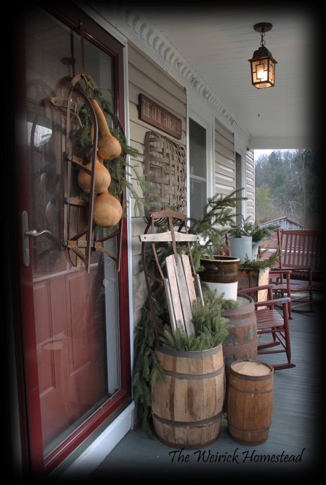 Primitive Porches Decorating, Primitive Porch Decor, Primitive Porch Decorating Ideas, Primitive Front Porch Ideas, Primitive Front Porch, Primitive Porch, Colonial Doors, Country Porches, Fall Landscaping