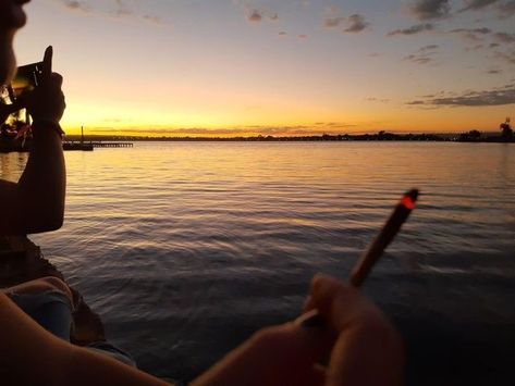 Mia 3, Puff And Pass, Get High, Summer Dream, Future Life, Aesthetic Photo, Golden Hour, Summer Aesthetic, Summer Time