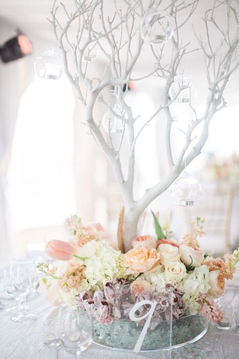 Manzanita Branch Centerpieces, Wedding Centerpieces White, Manzanita Tree Centerpieces, Manzanita Centerpiece, Branch Centerpieces Wedding, Branch Centerpieces, Manzanita Tree, Manzanita Branches, Elegant Wedding Centerpiece