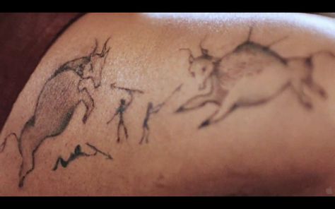 Beasts of the southern wild Lascaux Cave Paintings, Cave Drawings, Skin Drawing, Wild Tattoo, Painting Tattoo, Prehistoric Art, Cave Paintings, Fantasy Setting, Pulp Art