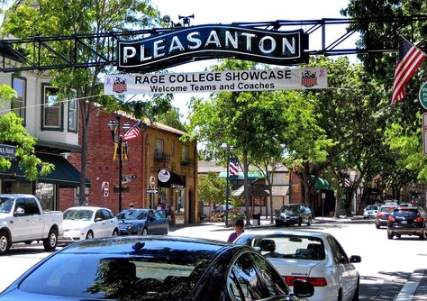 Pleasanton California, Urban Design Plan, Vintage Architecture, Small City, Business District, Tree Line, My Good, Urban Planning, San Francisco Bay