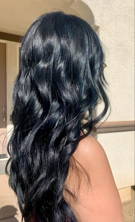 Midnight Blue Black Hair, Midnight Blue Black Hair Color, Blue Black Hair Color, Midnight Blue Hair, Rambut Brunette, Black Hair Aesthetic, Blue Black Hair, Color For Black Hair, Dark Blue Hair