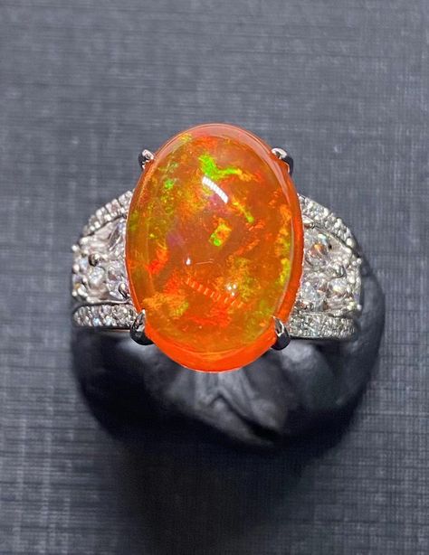 Gold Solid Opal Rings 15.6 x 11.1 x 8mm 7.55 cts Auction #1501882 Opal Auctions Solid Opal Ring, Fire Opal Jewelry, Fire Opals Jewelry, Red Opal, Mexican Fire Opal, Fire Opal Ring, Opal Ring Gold, Oval Rings, Opal Ring