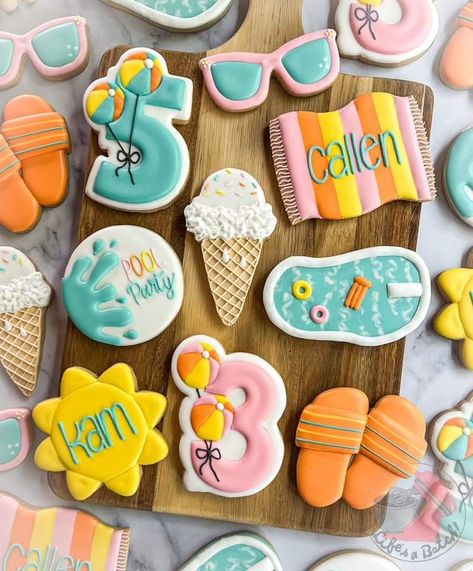 Pool Party Royal Icing Cookies, Pool Cookies, Pool Party Cookies, Hawaiian Cakes, School Pool Party, Pool Party Vibes, Decorator Cookies, Tropical Cookies, Flamingo Watermelon