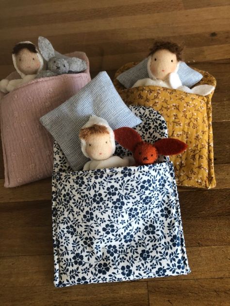 Waldorf Crafts, Fabric Toys, Tiny Dolls, Waldorf Dolls, Cloth Dolls, Sewing Dolls, Sewing Toys, Soft Dolls, Doll Crafts