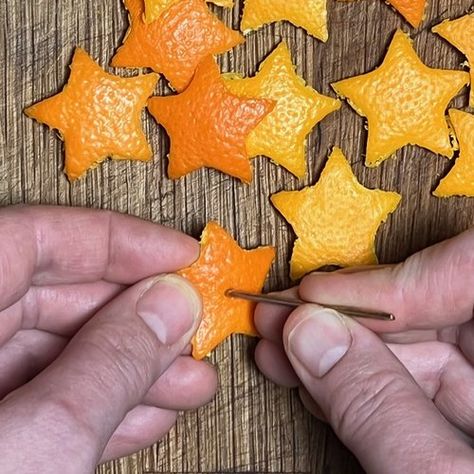 How To Dry Orange Peel, Drying Orange Peel, How To Dry Pomegranates For Decoration, Orange Peel Garland Diy, Dried Orange Peel Decorations, Orange Peel Stars, Dried Fruit Gift Ideas, Dried Orange Peel Uses, How To Dry Orange Peels