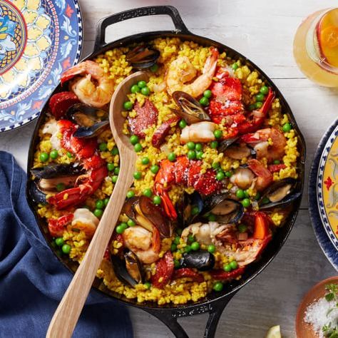 Favorite_paellas William Sonoma Recipes, Paella Recipe Seafood, Paella Recipe, Spanish Dishes, Just Cooking, Frozen Peas, Williams Sonoma, Oven Baked, Fish And Seafood