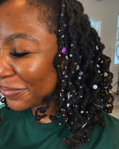 Crystals On Locs, Beaded Loc Styles, Trimmed Locs, Hair Sprinkles On Locs, Unique Locs Styles, Sprinkle Locs, Messy Loc Styles, Diamond Locs, Loc Crystals