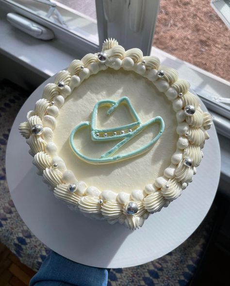 Cake decorating ideas | cake decoration ideas | cake decor ideas | cake decor design | birthday cake Western Buttercream Cake, Buttercream Cowboy Cake, Luke Combs Birthday Cake, Western Chic Birthday Cake, Cowboy Bday Cake, Western Cake Designs, Zach Bryan Birthday Cake, Coastal Cake Ideas, Cowgirl Birthday Cakes Western Theme