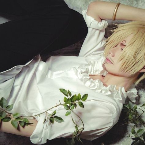 Sanji Vinsmoke Cosplay, Cosplay Sanji, Sanji Cosplay, One Piece Aesthetic, Vinsmoke Family, Best Cosplay Ever, Sanji Zoro, One Piece Cosplay, Sanji Vinsmoke