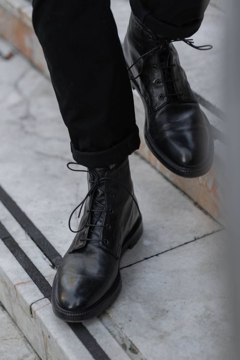 Mens Dress Shoes Aesthetic, Dark Academia Boots Men, Fancy Boots Men, Men Boots Aesthetic, Dress Shoes Men Aesthetic, Mens Dress Boots Outfits, Black Dress Boots Men, Fancy Shoes Men, Men Shoes Aesthetic