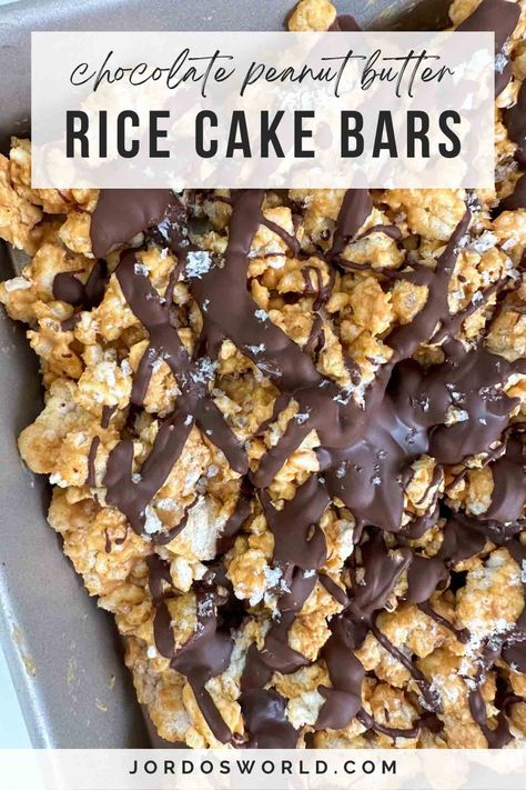 My sweet take on the popular chocolate peanut butter rice cake! Rice cake bars created with one of life's most perfect duos - chocolate and peanut butter. Rice Cake Bars, Peanut Butter Rice Cake, Rice Cake Recipes Healthy, Cake Recipes Healthy, Rice Cakes Healthy, Pb Recipes, Chocolate Rice Cakes, Rice Cake Snacks, Rice Cake Recipes