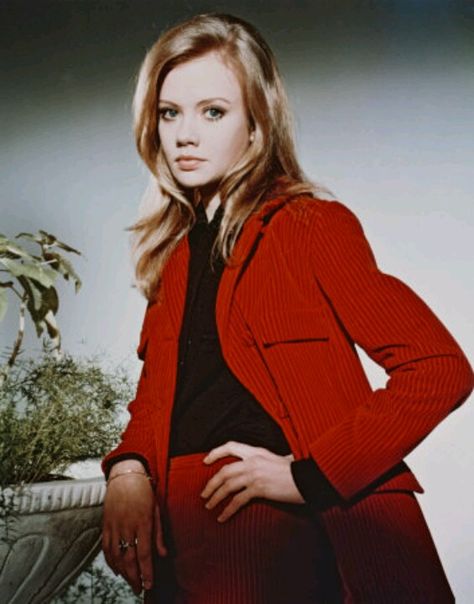 Hayley Mills #workwear Hailey Mills, Hayley Mills, Classic Movie Stars, Classic Actresses, Vintage Portraits, Old Hollywood Glamour, British Actors, Vintage Hollywood, Hollywood Glamour