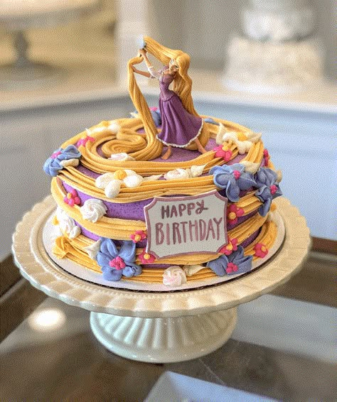 Kue Disney, Rapunzel Birthday Cake, Bolo Rapunzel, Rapunzel Cake, Tangled Birthday, Funny Birthday Cakes, Mini Cakes Birthday, Creative Birthday Cakes, Crazy Cakes