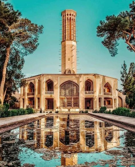 UNESCO World Heritage site The historic Dolatabad Garden, #Yazd-#Iran. It dates back to 1747 and features the tallest windcatcher in Iran.#Iran #irantravel #visitiran #irantraveling #art #architecturalphotography #tourism_iran #travel #artandall #architecture Yazd Iran Architecture, Yazd Iran Photography, Windcatcher Architecture, Persian Castle, Wind Tower, Iran Architecture, Ancient Persian Architecture, Iran Tourism, Beautiful Iran