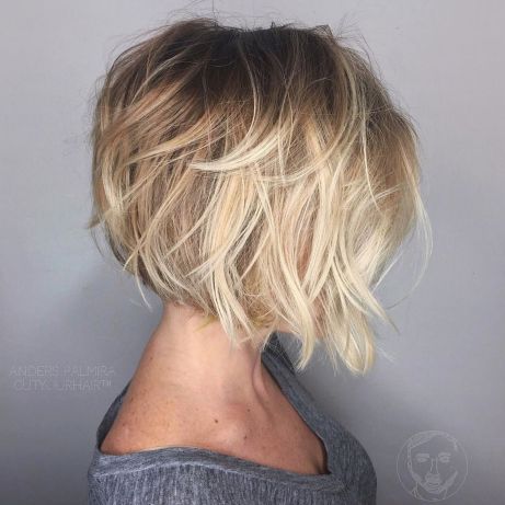 Wispy Bob with Short Layers Kręcony Bob, Bob Lung, Modern Bob Hairstyles, Blonde Balayage Bob, Trendy We Fryzurach, Messy Bob Hairstyles, Layered Bob Haircuts, Blonde Bob Hairstyles, Medium Bob Hairstyles