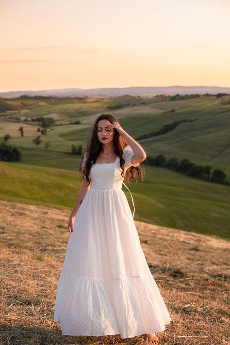 White Frock Design, White Long Frock, Cottagecore White Dress, Frock Designs For Women, Long Frocks For Girls, Ophelia Dress, White Frock, White Corset Dress, Western Gown